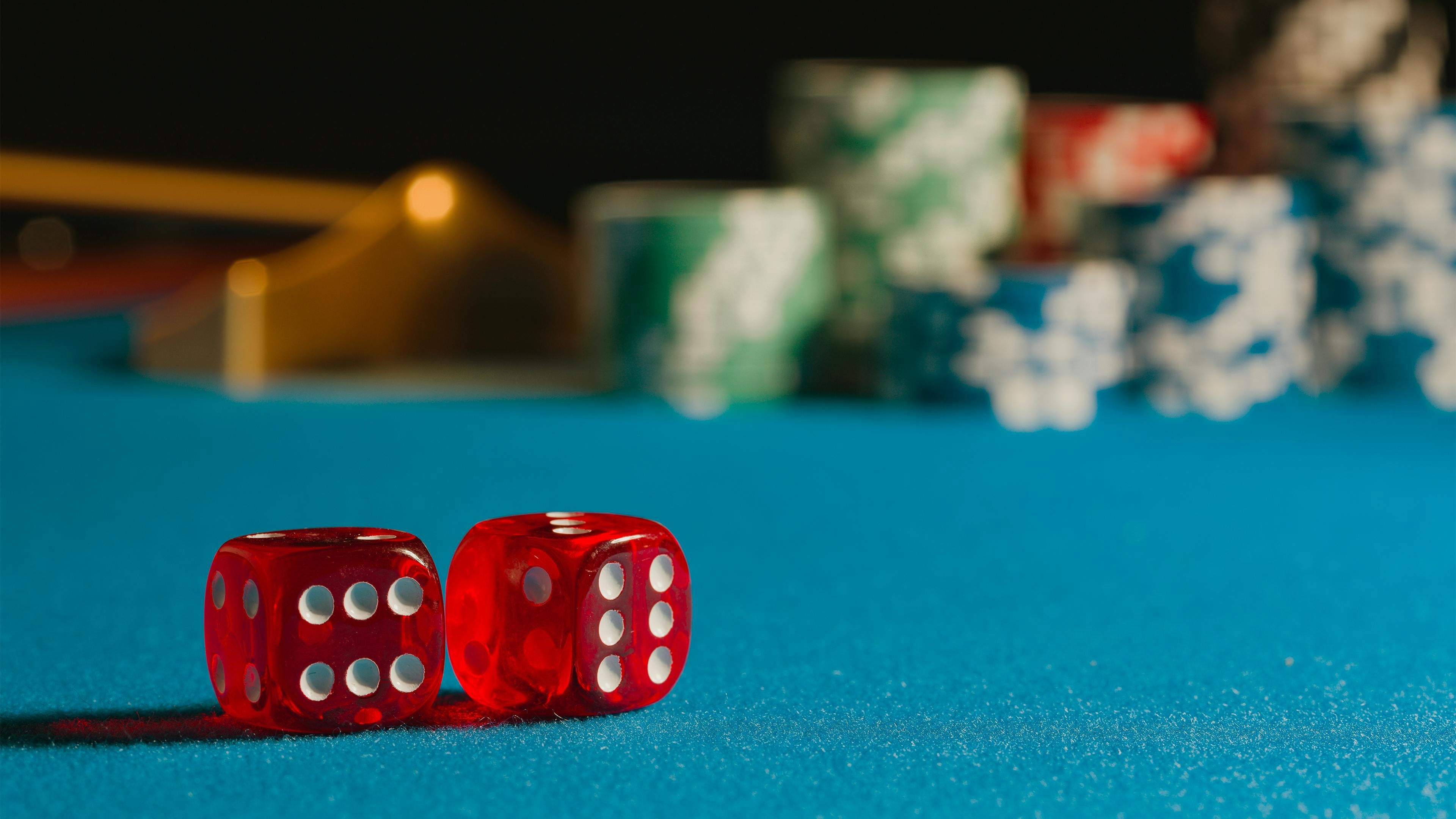Layar akses mudah investoto melalui perangkat mobile dengan game sportsbook dan slot online